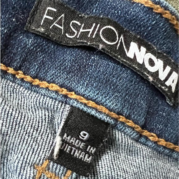 Fashionova Jeans - Picture 2 of 3